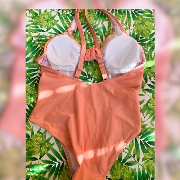 CupShe one-piece bathing suit - Picture 3 of 3